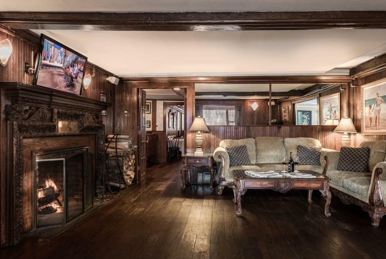 The Huntting Inn East Hampton Exterior photo